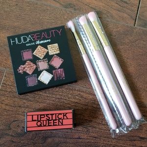 Makeup bundle